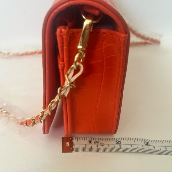 NWT Badgley Mischka Croco Crossbody Gold Chain Purse Handbag Small BM-4173 - Picture 3 of 10